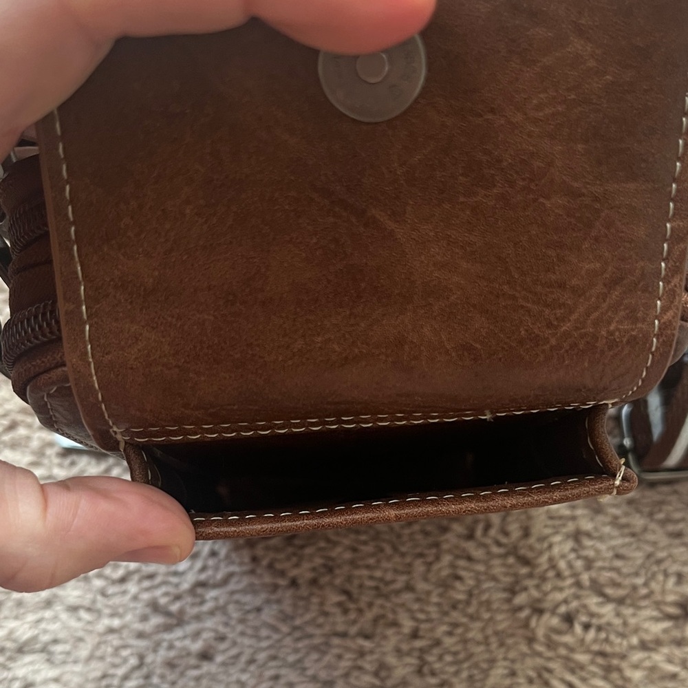 Wrangler Vegan Leather Crossbody Cell Phone Purse - Picture 6 of 8